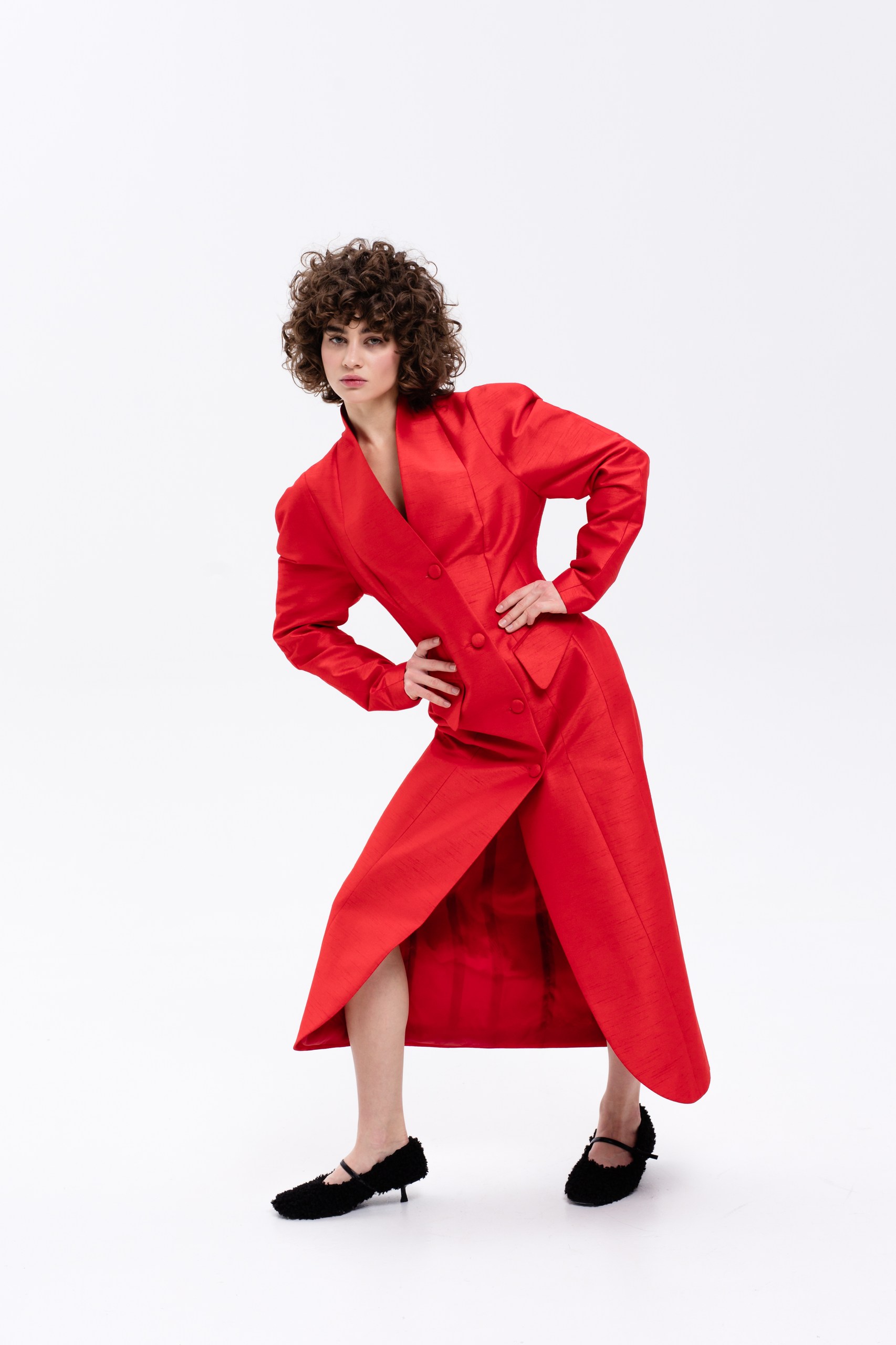 Платье красное в пол