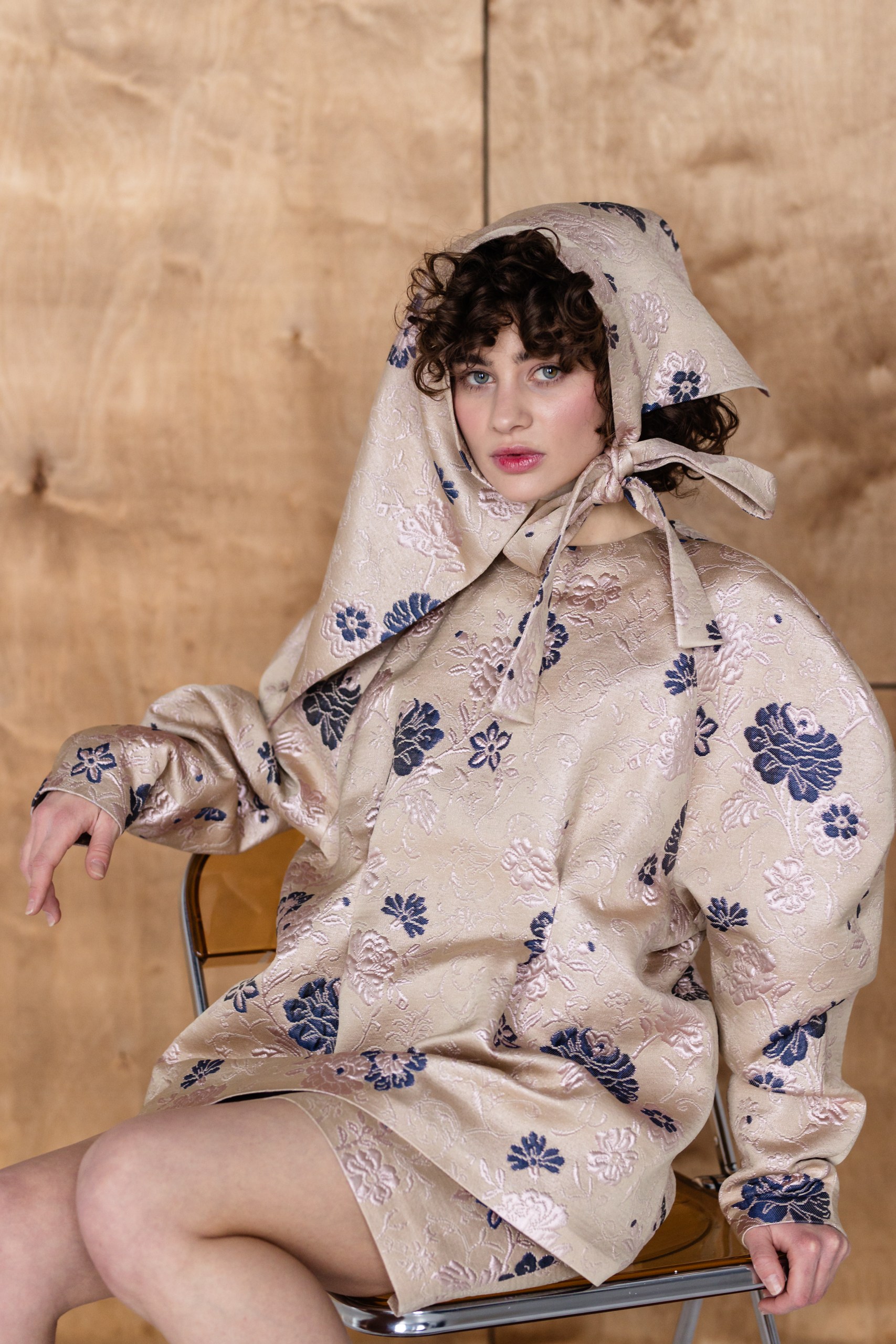 Баска розовое золото