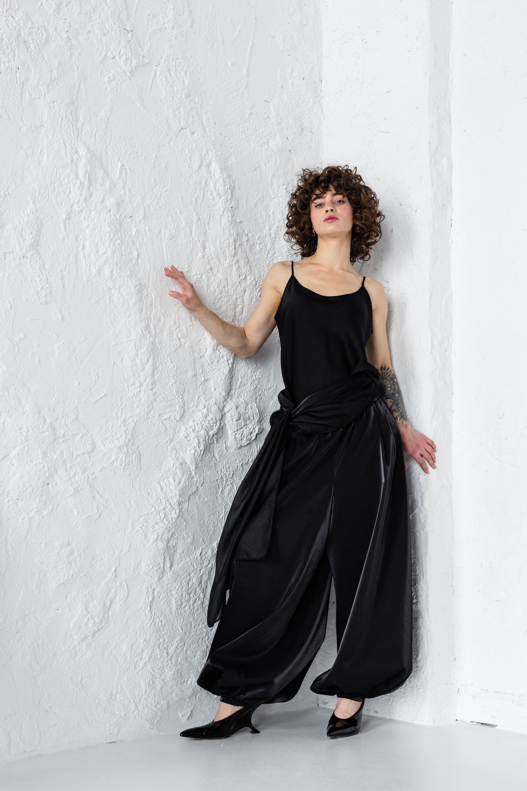 Брюки алладины /черный атлас/