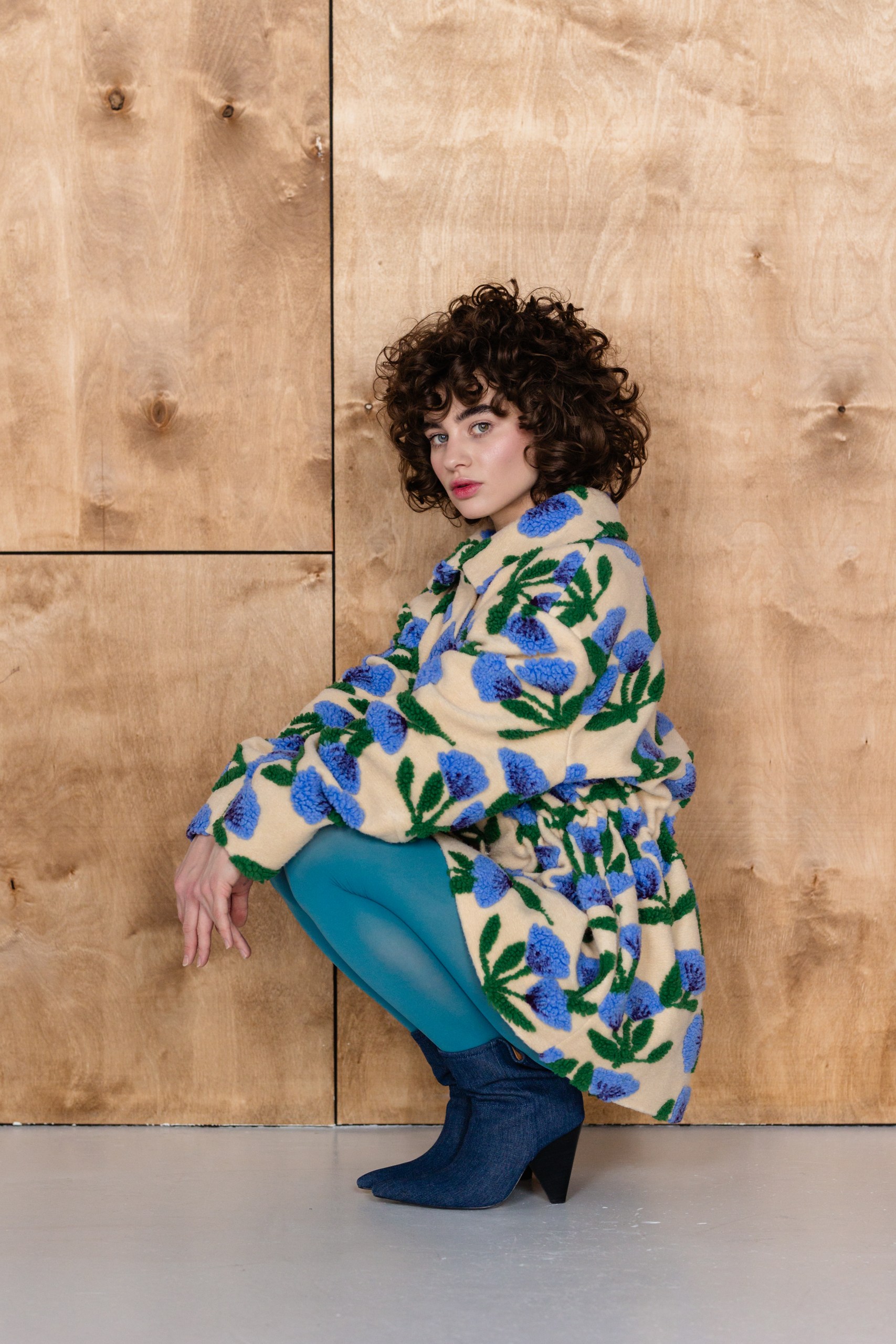 Пальто демисезонное Цветы синие /кулиска